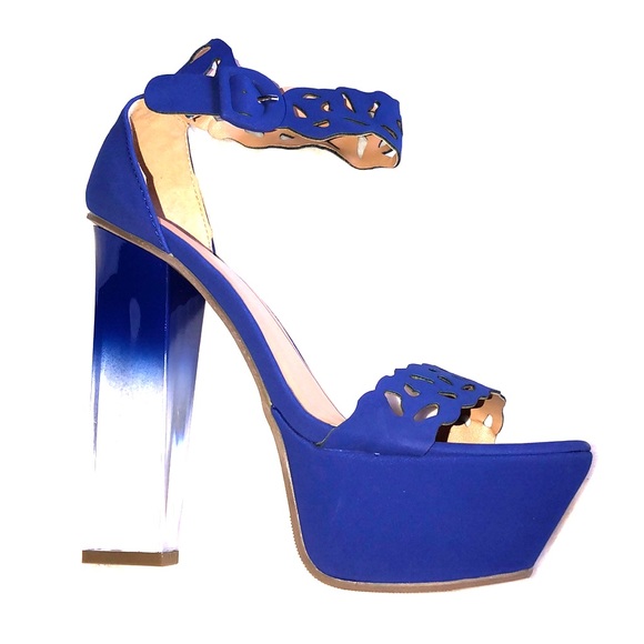 Shoes - 💖 SOLD💖New (NWT) Open Toed Sky High Platforms Size 7 1/2.